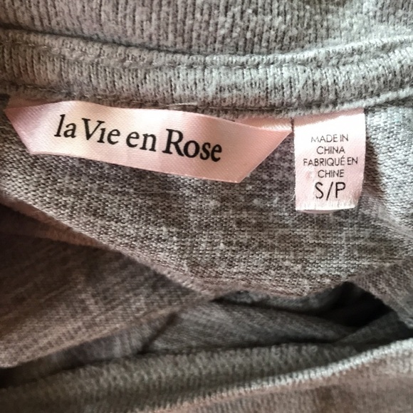 soft knit long sleeves La Vie En Rose romper with dandelion print on front - Picture 7 of 10